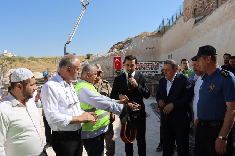 Bağlar Mahallesi'ne Çok Amaçlı Sosyal Tesisin Temeli Atıldı