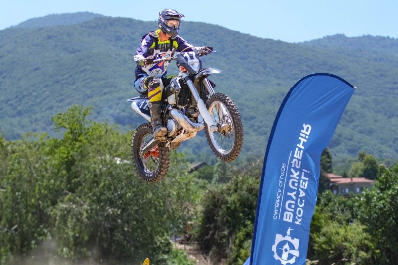 Kocaeli'de Motosiklet Tutkunları 8. Türkiye Süper Enduro Şampiyonası İçin Buluşuyor