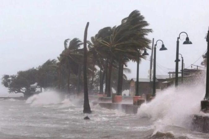 Meteoroloji'den Fırtına ve Sağanak Yağış Uyarısı: Marmara ve Ege'de Kuvvetli Rüzgar Bekleniyor