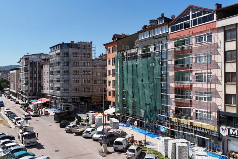 Ünye'de 44 Binanın Dış Cephesi Yenileniyor, Şehre Estetik Dokunuşlar Yapılıyor