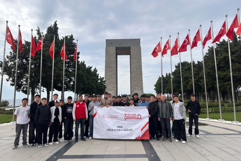 Keşan'dan 120 Öğrenci Çanakkale Şehitliklerini Ziyaret Etti
