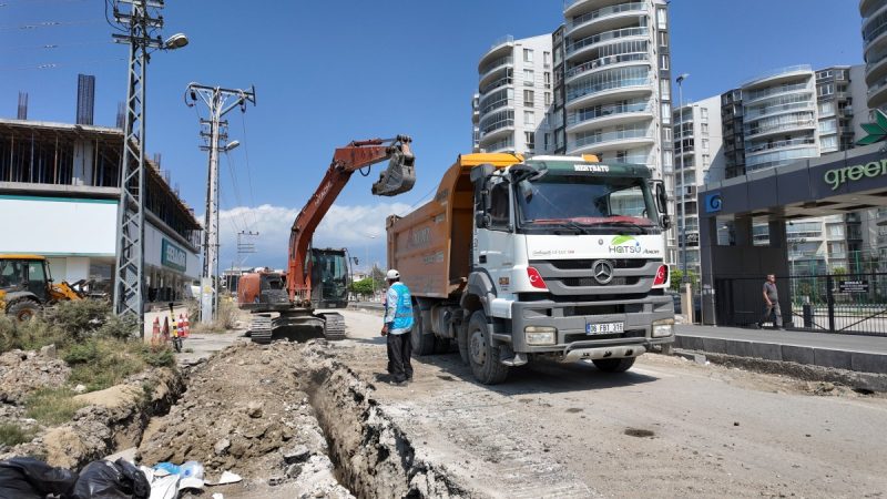 Hatay'da Altyapı Modernleşiyor: Arsuz'da Yatay Delgi Teknolojisiyle İçme Suyu Hattı Yenileniyor