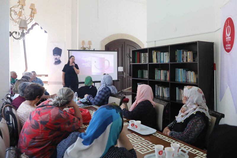 Keçiören Belediyesi'nden Aile İçi İletişimi Güçlendiren Seminer