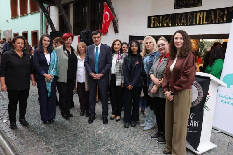 Kütahya'da Kadın Girişimciliğini Güçlendiren Yeni Merkez Açıldı