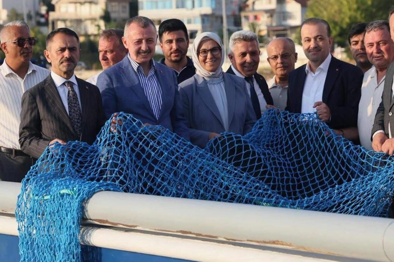 Kocaeli'de Yeni Balıkçılık Sezonu Kefken Limanı'nda Dualarla Açıldı