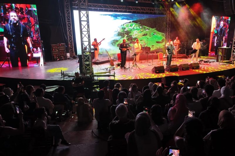 Bursa Festivali'nde Karadeniz Rüzgarı Esti: Selçuk Balcı ve Koliva Sahnedeydi