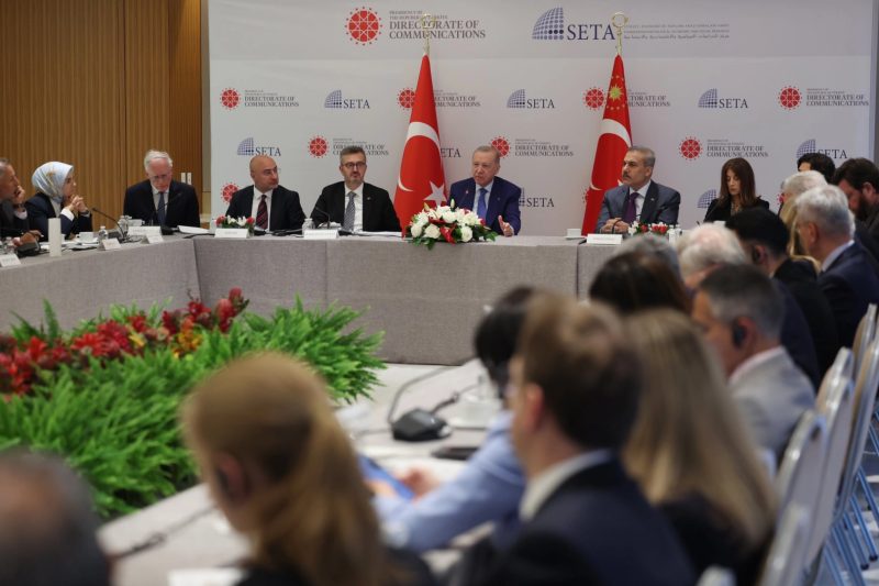 Cumhurbaşkanı Erdoğan, New York'ta ABD'li düşünce kuruluşlarıyla bir araya geldi