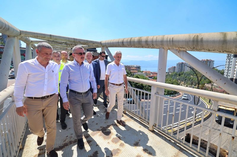 Başkan Büyükakın İzmit'in Gelecek Projelerini Yerinde İnceledi