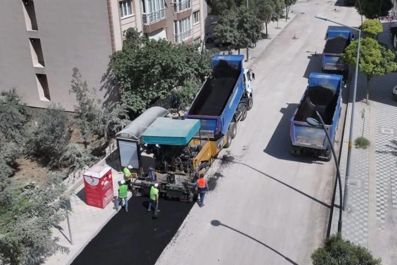 Manisa Büyükşehir Belediye Başkanı Dutlulu, Soma ve Akhisar'da Devam Eden Çalışmaları Yerinde İnceledi