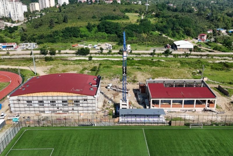 Ordu'da Sporcular İçin Modern Tesisler Yükseliyor: Yarı Olimpik Havuz ve Spor Salonunda Son Rötuşlar