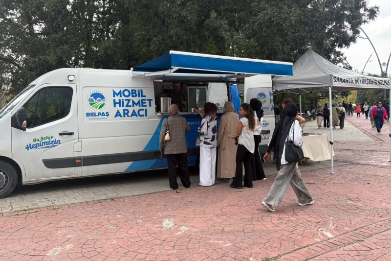 Sakarya Büyükşehir Belediyesi'nden Öğrencilere Eğitim Dönemi Başlangıcında Destek