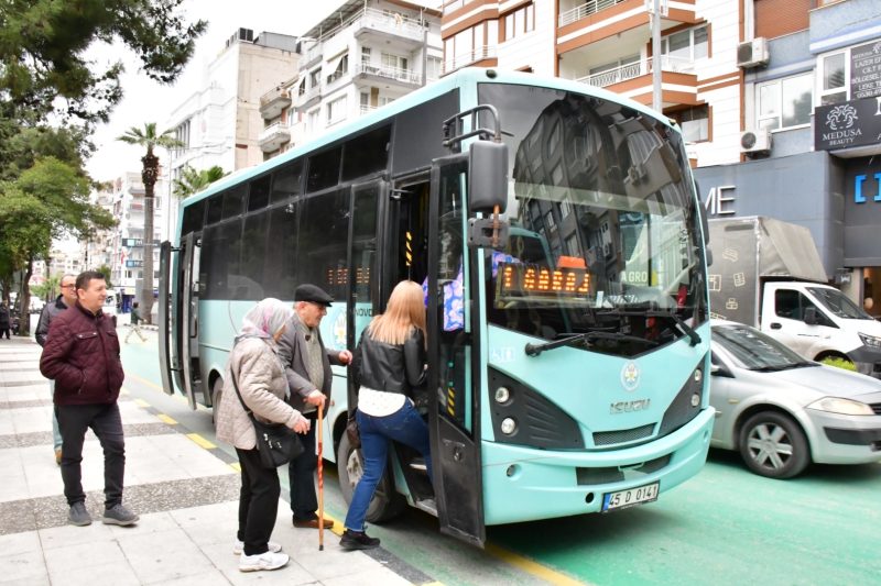 Manisa'da Üniversite Öğrencileri Artık ManisaKart'larını Dijital Olarak Öğrenci Kartına Dönüştürebilecek