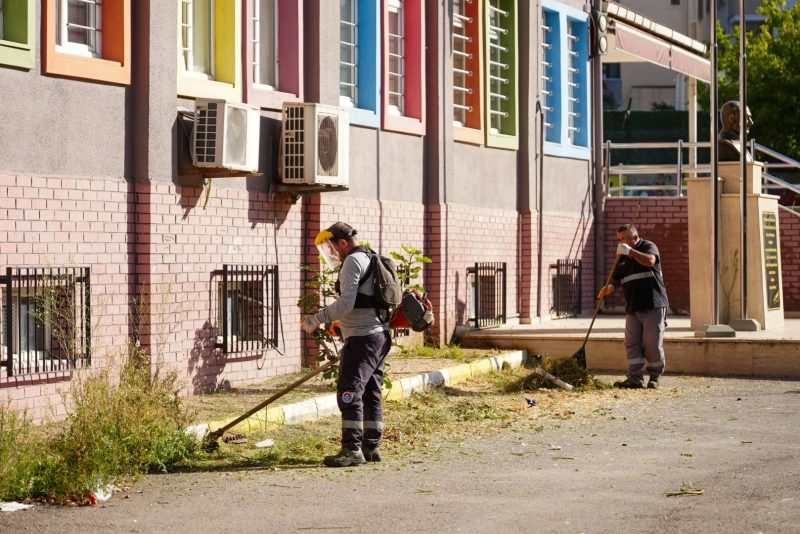 Maltepe'de Okullar Yeni Eğitim Öğretim Yılına Hazırlanıyor: Kapsamlı Temizlik ve Bakım Çalışmaları Tamamlandı