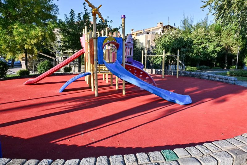 Manisa'da Park ve Oyun Alanları Yenileniyor: Güvenlik ve Estetik Öncelikli