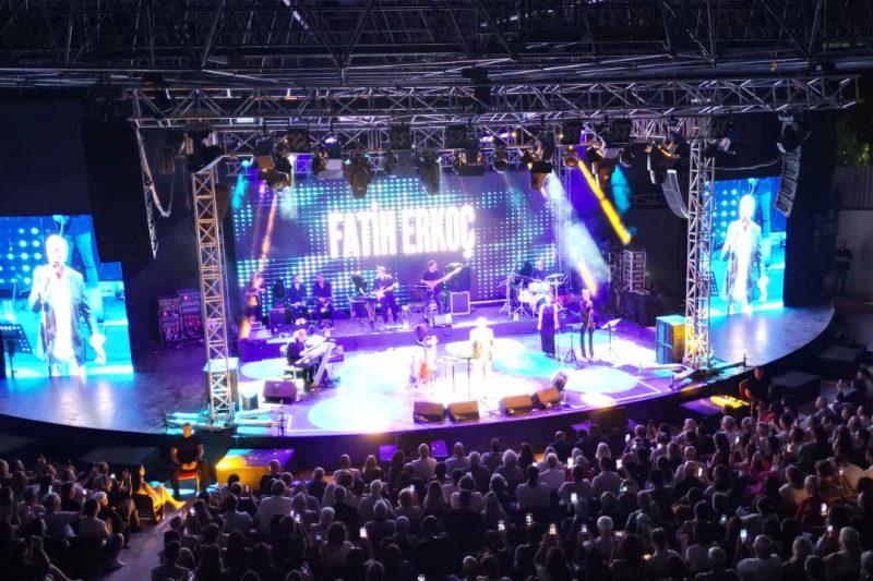 Fatih Erkoç, Bursa Festivali'nde Bursalılara Unutulmaz Bir Gece Yaşattı