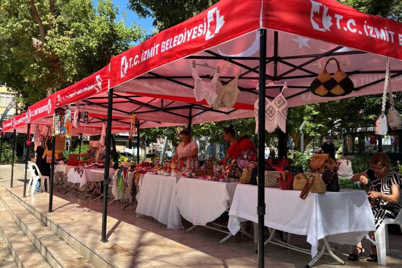 İzmit'te Kadın Girişimciler İçin Yeni Satış Noktası: Yeni Cuma Parkı