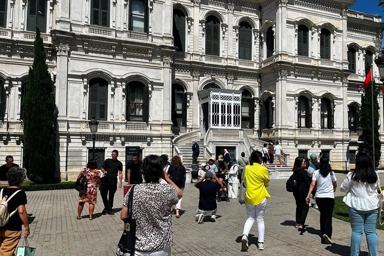 Maltepe Sakinleri Yıldız Sarayı'nda Tarihi Bir Yolculuğa Çıktı