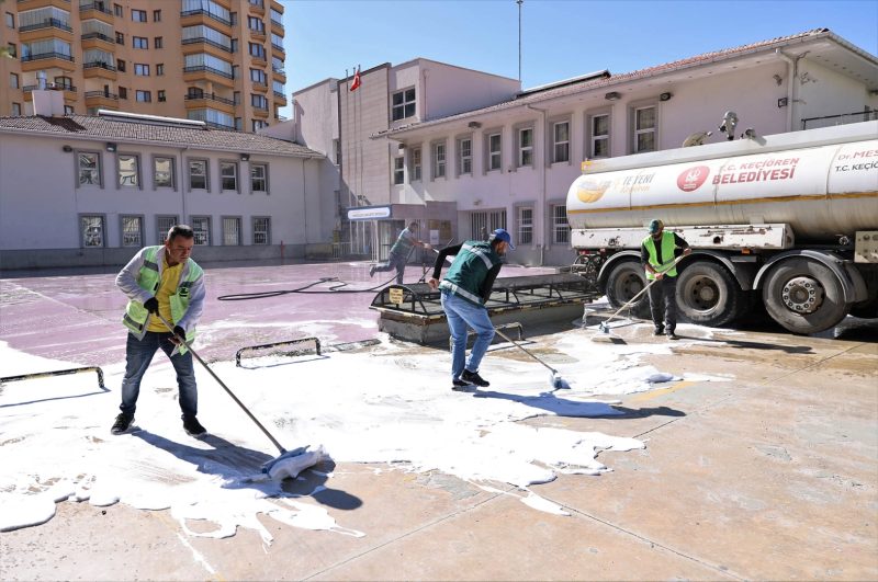 Keçiören'de Yeni Eğitim Yılı Başlamadan Okullar Temizlendi