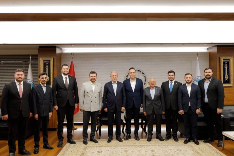 Başkan Büyükkılıç, Bİ’Fest Kayseri Gençlik Festivali'nde Gençlerle Buluştu